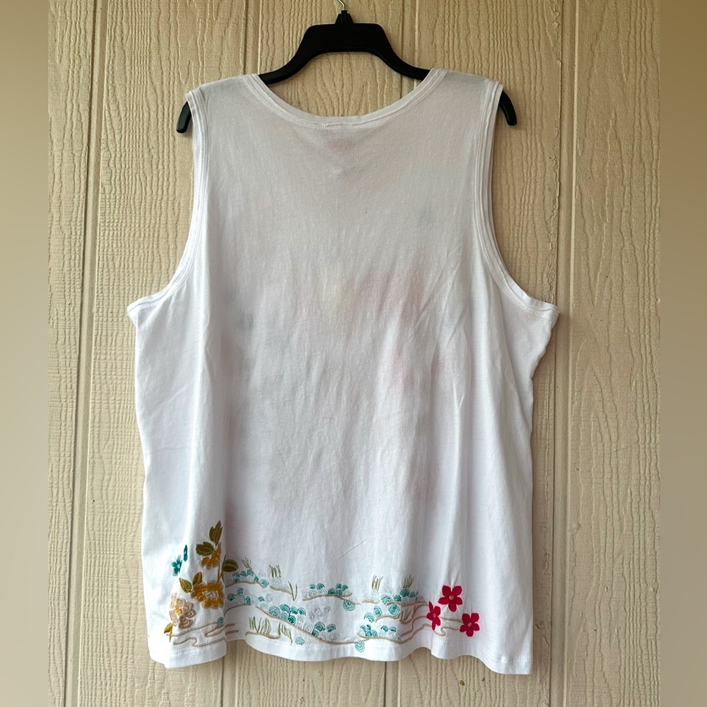 JOHNNY WAS Celina Raw Edge V-Neck Tank Top - Picture 8 of 14